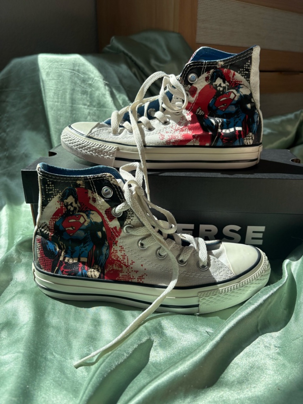 Superman Special Edition Converse All Star- Chuck Taylor High Top Unisex